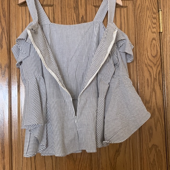 Halogen Seersucker Off the Shoulder Top - Picture 6 of 8